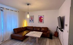 JonnysChillOutLounge